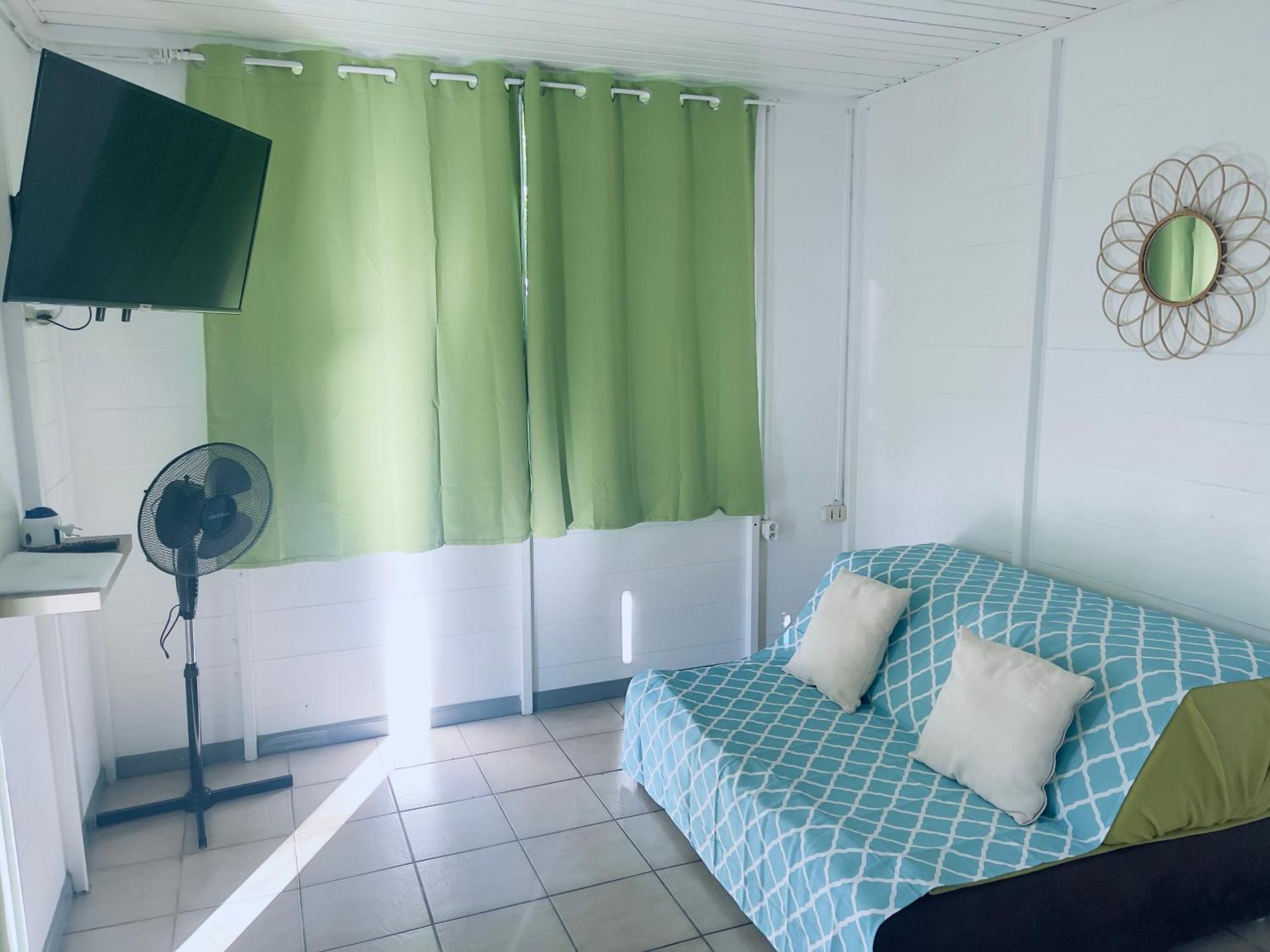 Tuatahi Beach Lodge Punaauia  Ngoại thất bức ảnh