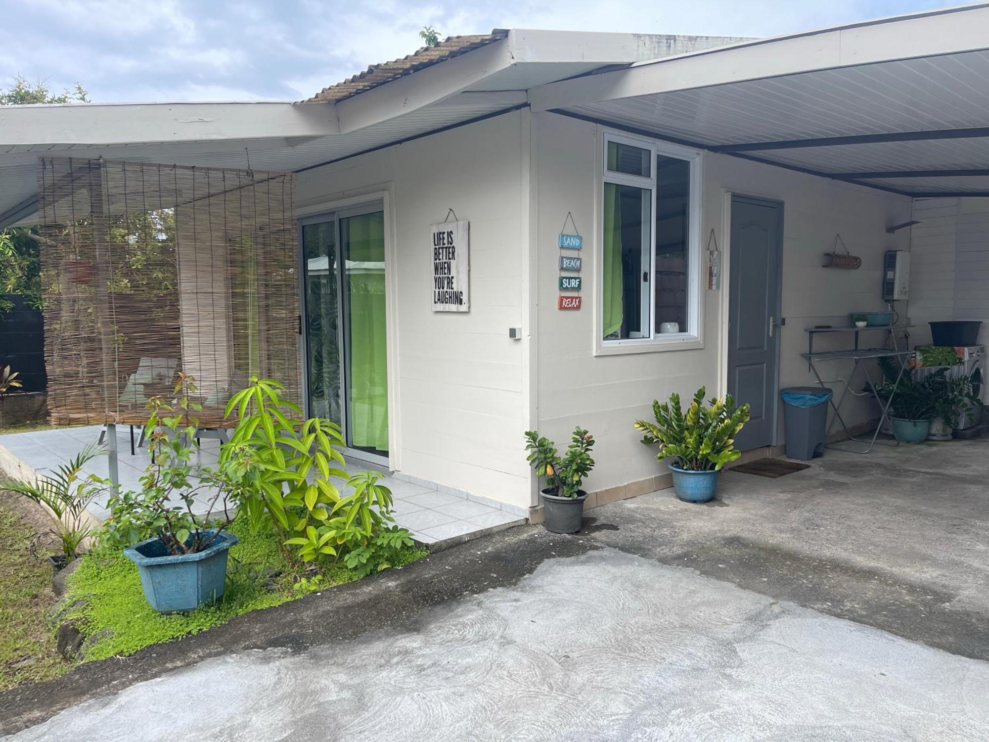 Tuatahi Beach Lodge Punaauia  Ngoại thất bức ảnh